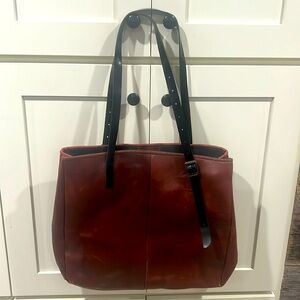 LiliMill dark drown Italian leather shoulder bag.